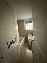 8322 Cohn St in New Orleans, LA - Foto de edificio - Building Photo