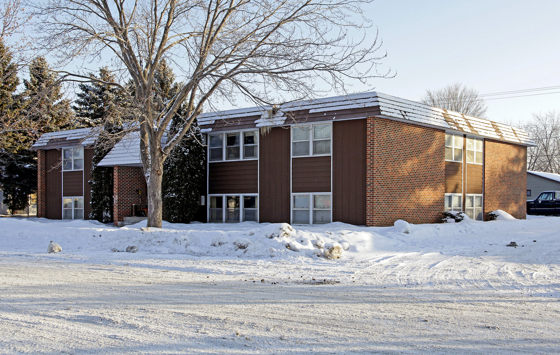 336 2nd Ave NE in Waite Park, MN - Building Photo