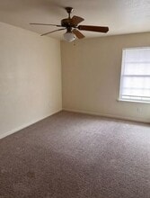 3618 Hollyhock St, Unit 3618 in College Station, TX - Foto de edificio - Building Photo