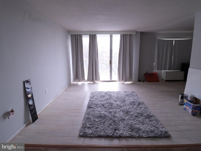 property at 2059 Huntington Ave