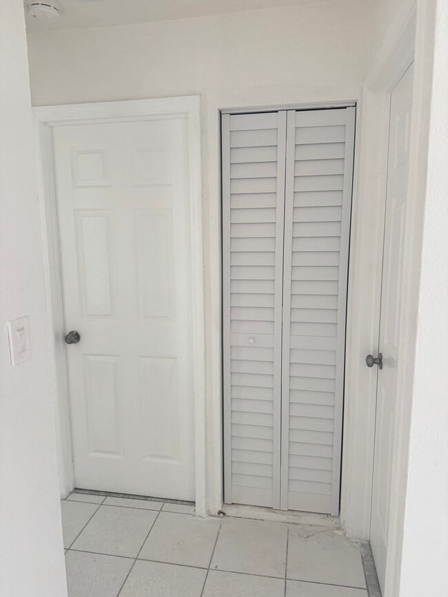 3829 Ocala Rd in Atlantis, FL - Building Photo - Building Photo