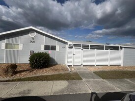 3300 Loveland Blvd in Port Charlotte, FL - Building Photo