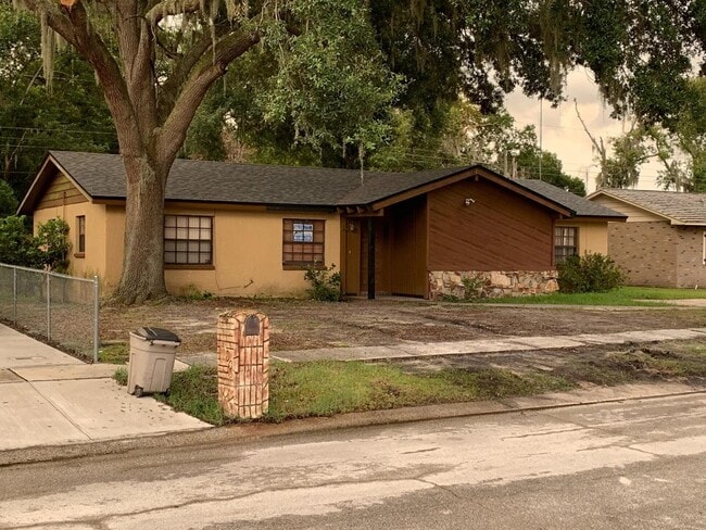 property at 709 Ponderosa Dr E