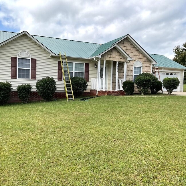 property at 2176 Samanthas Wells Ln