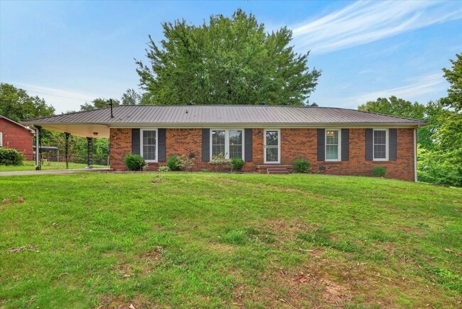 property at 1866 Harriet Dr