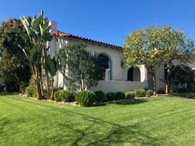 1265 Carmona Ave in Los Angeles, CA - Building Photo
