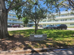 2293 Swedish Dr in Clearwater, FL - Building Photo - Building Photo