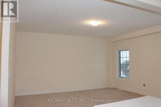 99 Robin Trail in Port Perry, ON - Building Photo - Building Photo