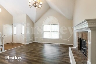 8236 N Hope Ave in Kansas City, MO - Foto de edificio - Building Photo