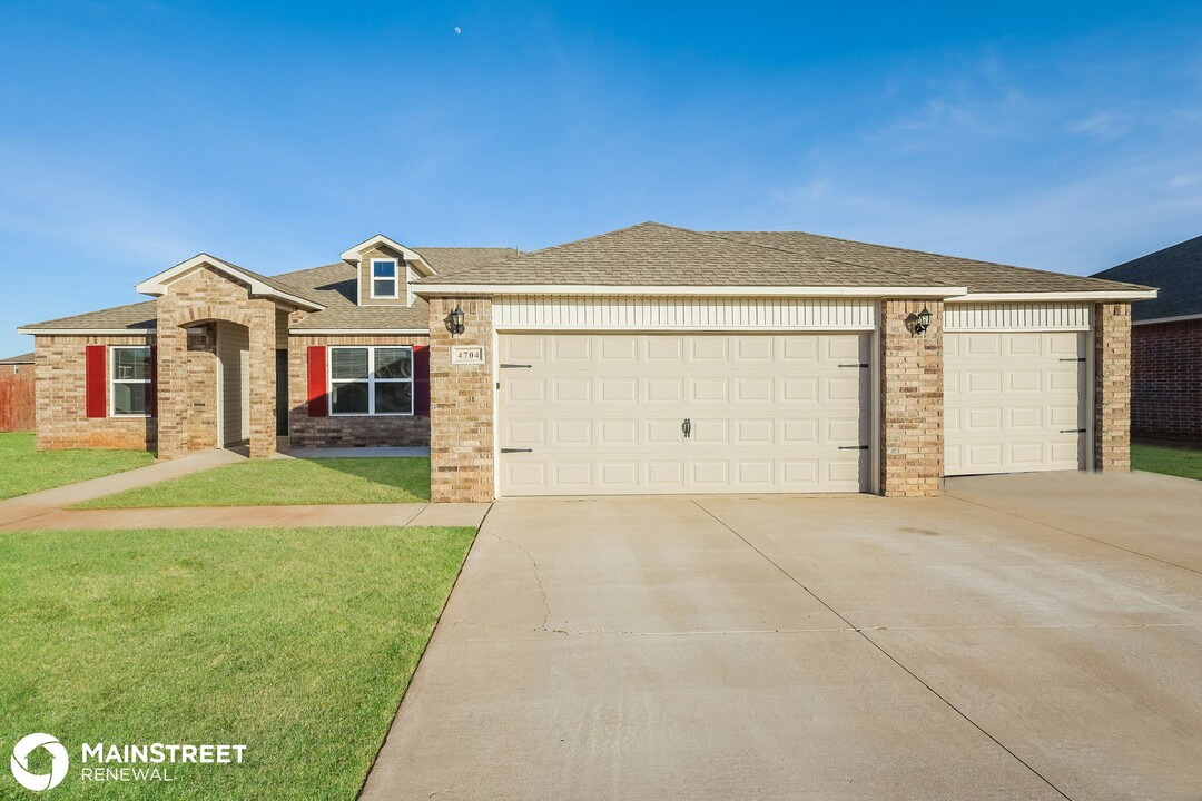 4704 Fieldstone Dr in Oklahoma City, OK - Building Photo