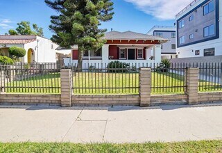 4667 Pickford St in Los Angeles, CA - Building Photo - Building Photo