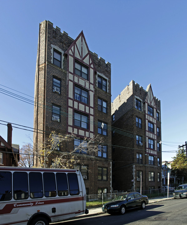 93 Fairview Ave in Jersey City, NJ - Building Photo