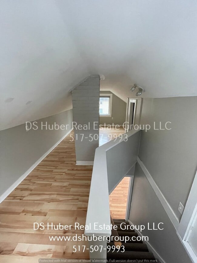 property at 413 S Fairview Ave