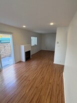 237 Santa Monica Dr in Oxnard, CA - Building Photo