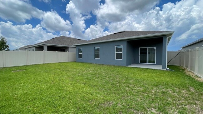 2367 White Cedar Wy in Haines City, FL - Building Photo - Building Photo