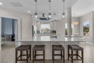 4182 Bay Beach Ln in Fort Myers Beach, FL - Building Photo - Building Photo