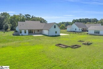 164 Triangle Pine Rd in Fountain Inn, SC - Building Photo - Building Photo