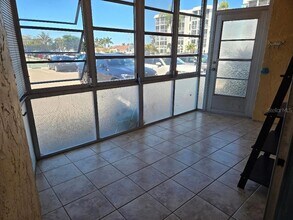 4908 38th Way S, Unit G103A in St. Petersburg, FL - Foto de edificio - Building Photo