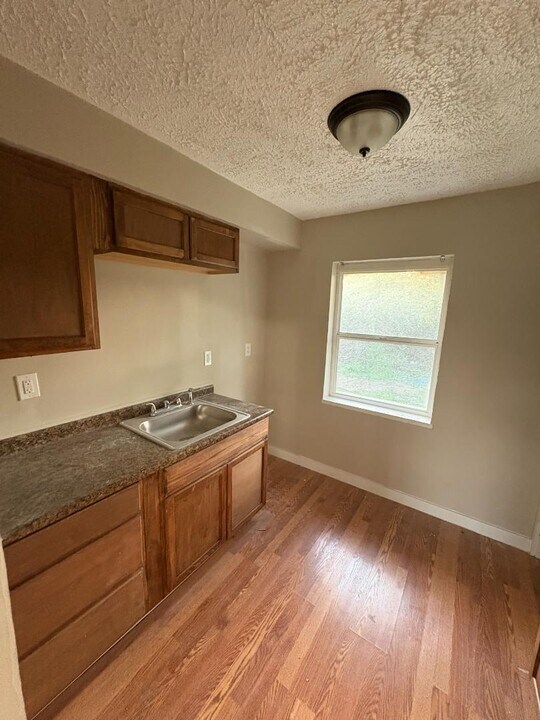 1621 Harold Dr in Dayton, OH - Building Photo