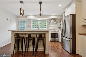 284 Parker Ave in Philadelphia, PA - Building Photo - Building Photo