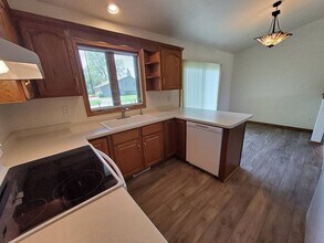 2801 Ruschfield Dr in Oshkosh, WI - Building Photo - Building Photo