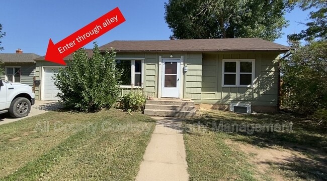 property at 1217 E Bradley St
