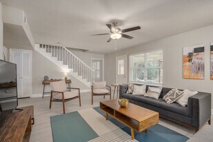 11210 Cotillion Dr in Dallas, TX - Building Photo