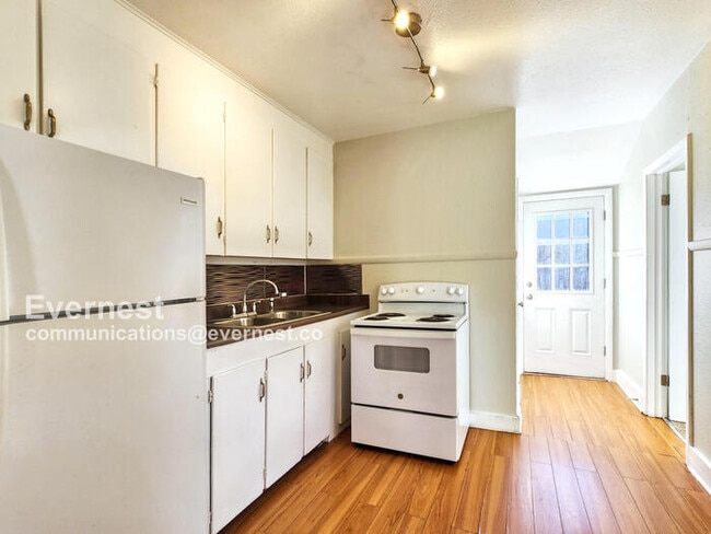 245 S Hazel Ct in Denver, CO - Foto de edificio - Building Photo