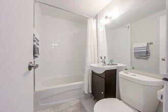 Lord Dufferin Apartments in Toronto, ON - Building Photo - Building Photo