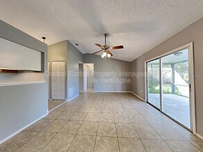 3240 Butterfield St in Deltona, FL - Building Photo - Building Photo