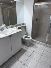 18800 NE 29th Ave, Unit 808 in Aventura, FL - Building Photo - Building Photo