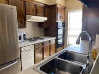 13915 Roundstone Ln photo'