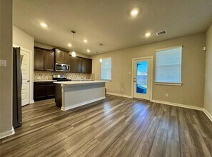 2325 Bay Breeze Dr in Kemah, TX - Building Photo - Building Photo