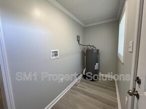 871 W 11th St in Winston-Salem, NC - Foto de edificio - Building Photo