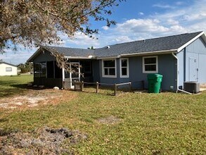 12350 Mitchell Terrace in Port Charlotte, FL - Building Photo - Building Photo