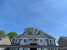 1352 S Edgewater Cir, Unit 1352 #202 in Nampa, ID - Building Photo