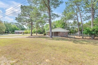 385 Lincoln Ave in Valparaiso, FL - Building Photo - Building Photo