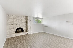 The Lookout at Broadmoor