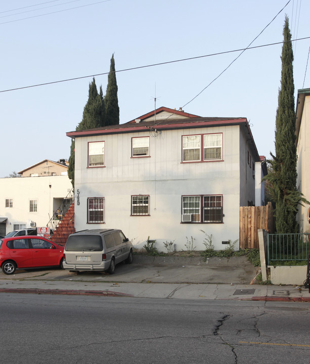 545 N Hoover St in Los Angeles, CA - Foto de edificio