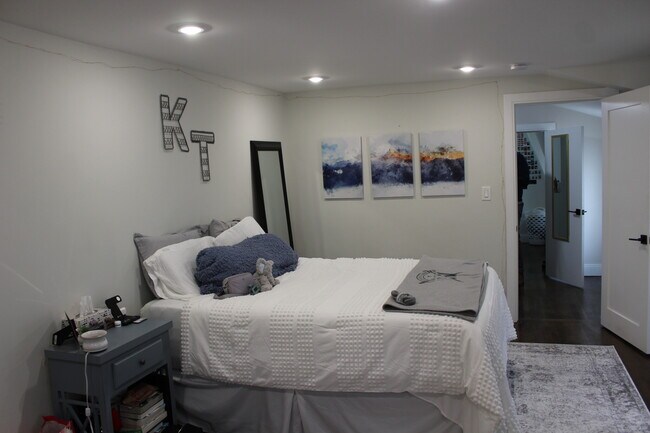 15 Pomeroy St, Unit 15 in Boston, MA - Building Photo - Building Photo