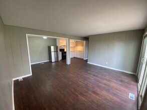 4207 Locust St, Unit A in Kansas City, MO - Building Photo - Building Photo