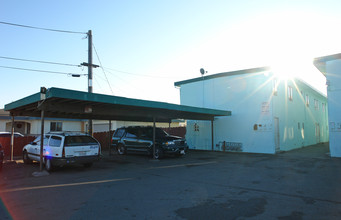 726 Elkington Ave in Salinas, CA - Building Photo - Building Photo