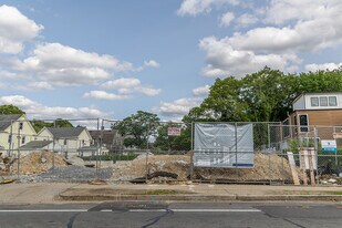 82 Lexington St in Auburndale, MA - Building Photo