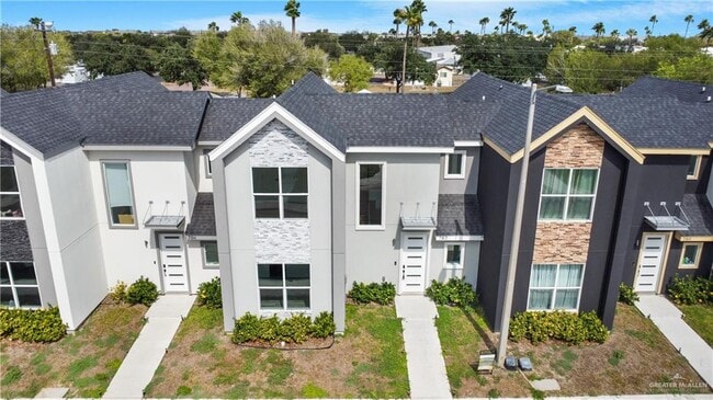 21 West Dr in Pharr, TX - Building Photo - Building Photo