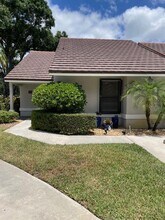 800 Kintyre Ct in Palm Beach Gardens, FL - Building Photo - Building Photo