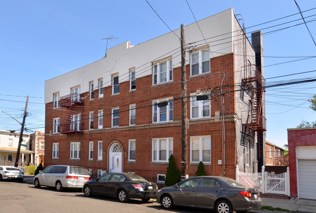 1254 Bradford Ave in Bronx, NY - Foto de edificio