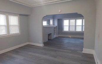 2875 N 50th St in Milwaukee, WI - Foto de edificio - Building Photo