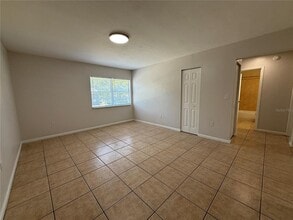 6104 SW 12 Pl in Gainesville, FL - Building Photo - Building Photo
