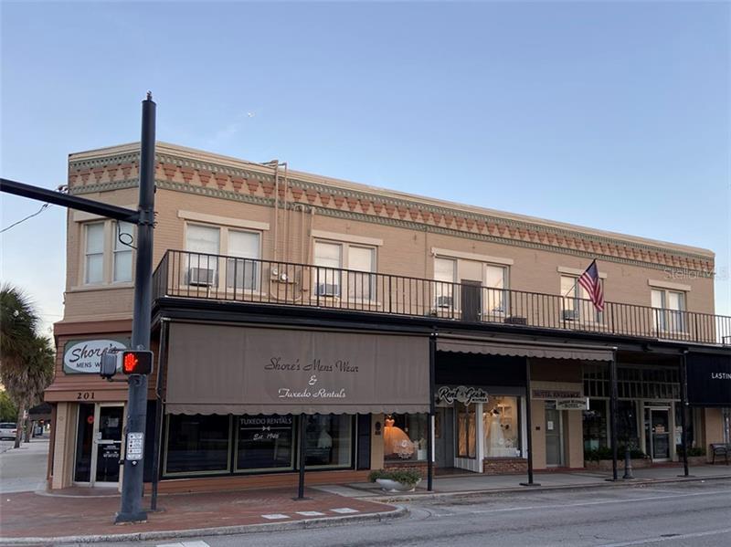 203 Broadway, Unit 10 in Kissimmee, FL - Foto de edificio
