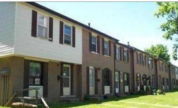 McGee Townhouses in Kitchener, ON - Building Photo